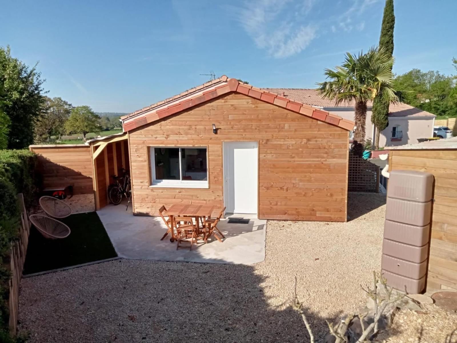 Les Gites De Bellevue Nueil-sous-les-Aubiers Exterior photo