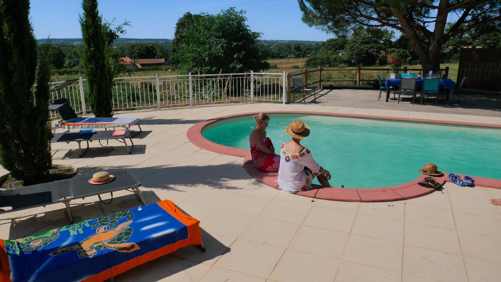 Les Gites De Bellevue Nueil-sous-les-Aubiers Exterior photo